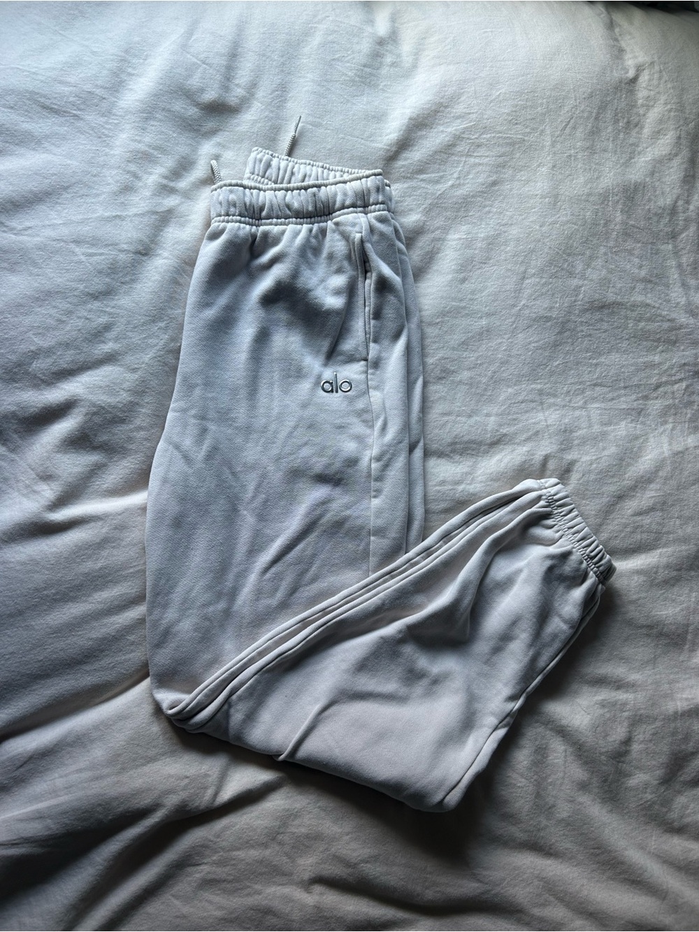 ALO Accolade sweatpants, size small